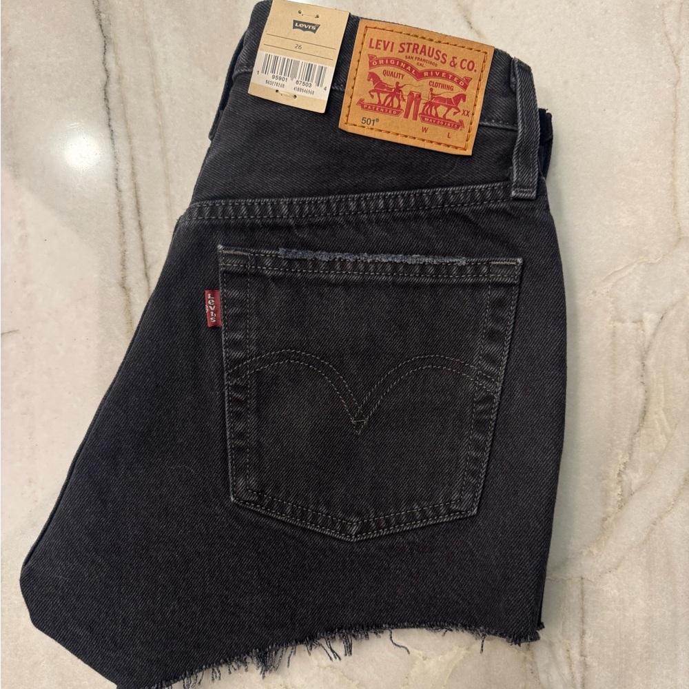 Levi's 501 shorts NWT